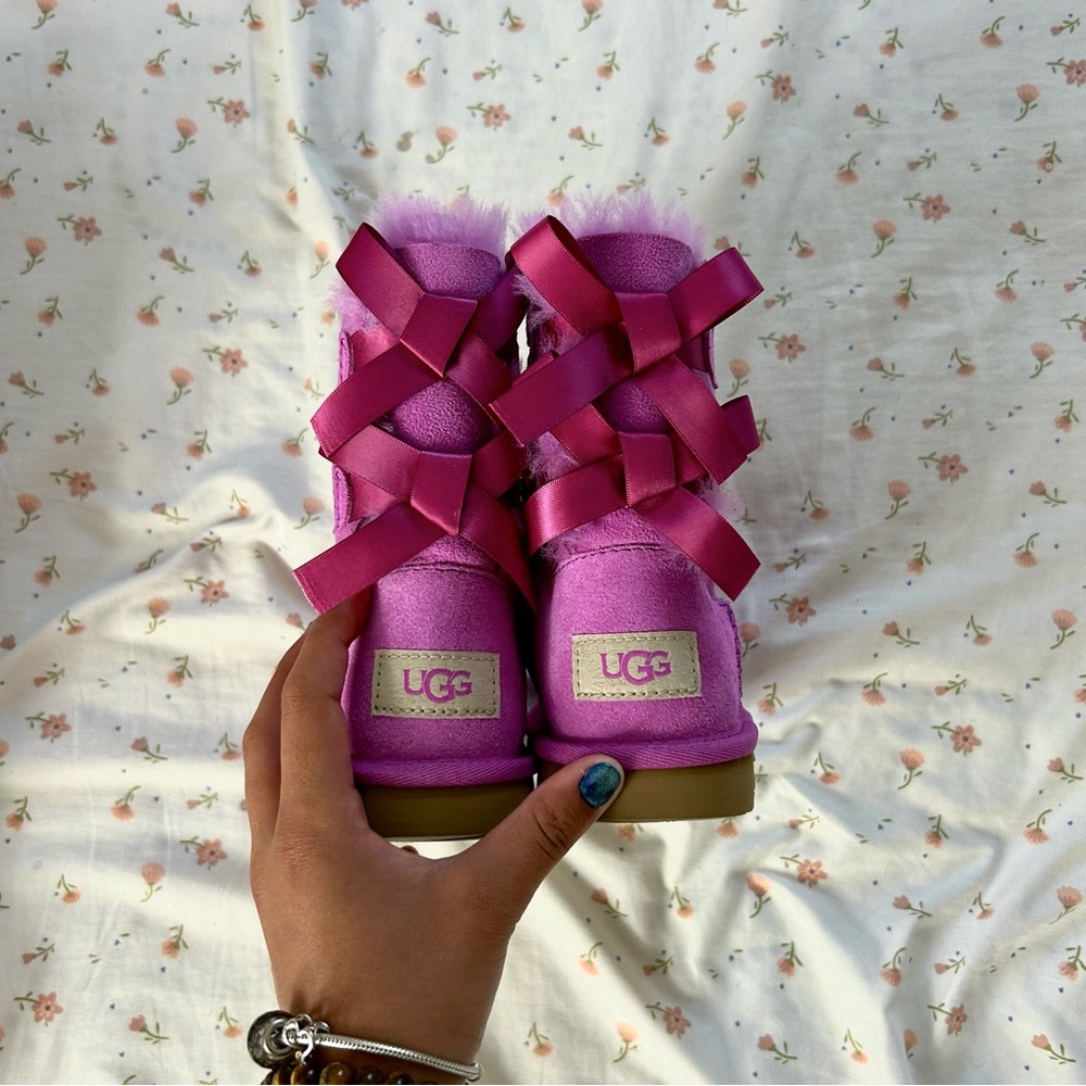 Brand New Pink Ugg Boots With Bows